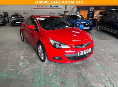 2017-vauxhall-astra-gtc-sri